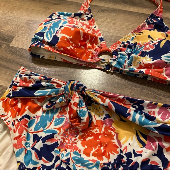 Modcloth Colorful Floral Bikini Set - Picture 5 of 8